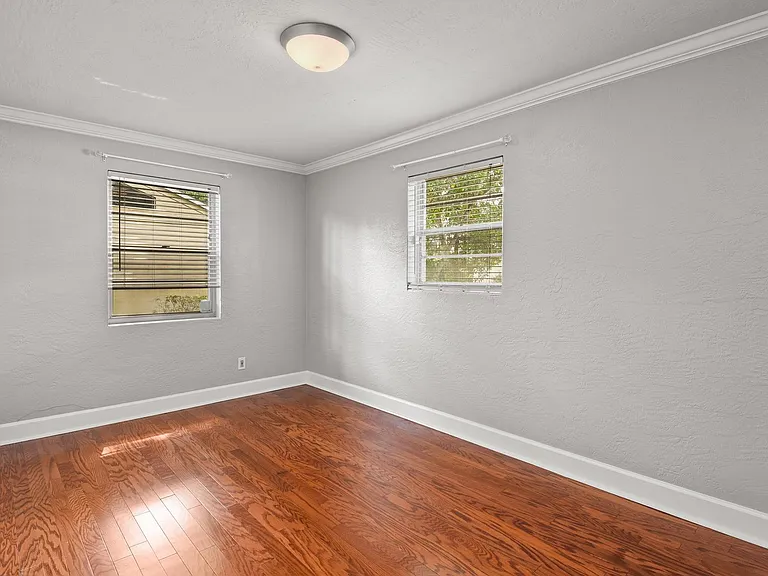 2607 Elizabeth Ave — Photo 21
