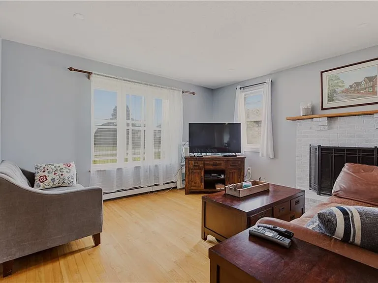 224 Oliphant Ln #B — Photo 11