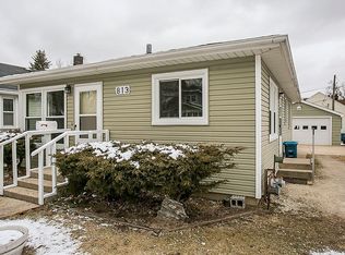 813 W Park Ave, Aurora, IL 60506