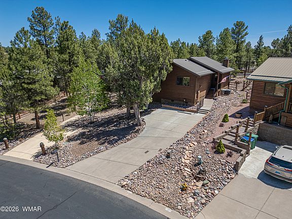 3rd image of 4670 W Cottage Loop