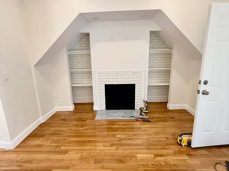 122 Chestnut St #2 — Photo 4