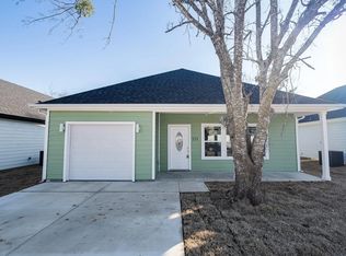 111 Newton Ln, Gun Barrel City, TX 75156