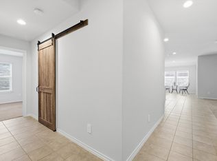 9521 Golden Summit Dr, Fort Worth, TX 76131