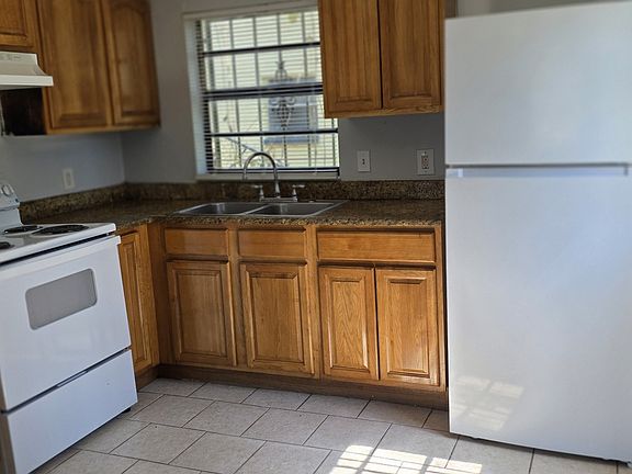 2nd image of 4003 E Bird St APT B