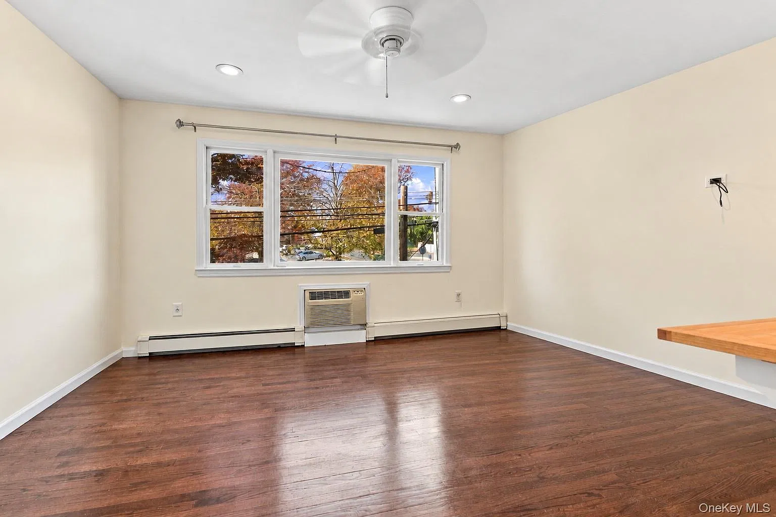 2 bed, 1.0 bath, 1000 sqft, $2,550 — Photo 4