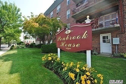 1st image of 60 Hempstead Ave APT 2t