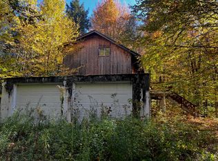 967 Amidon Rd, Montgomery Center, VT 05471
