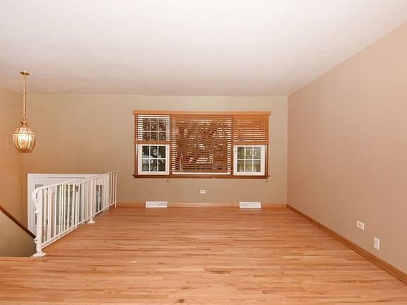4th image of 6629 164th St