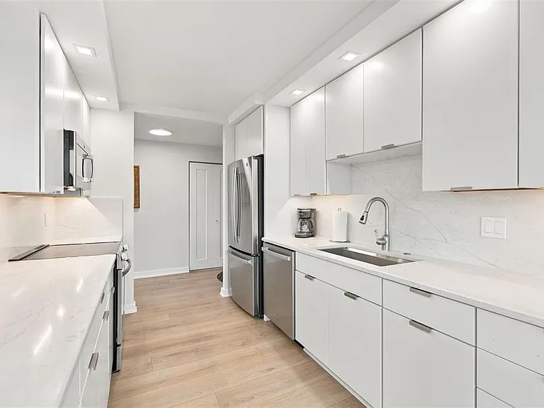 707 S Gulfstream Ave #207 — Photo 10