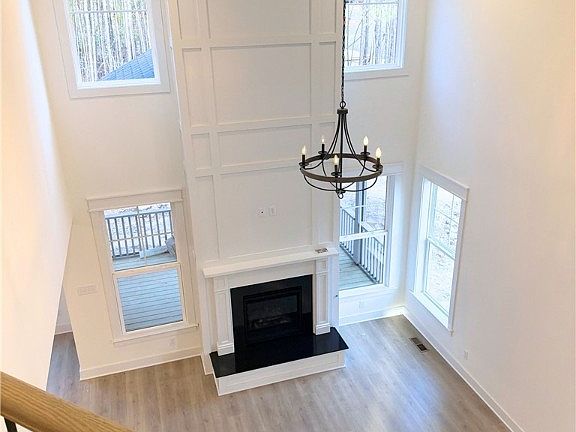 5th image of 18300 Harvest View Ct