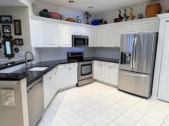 3rd image of 12562 Crystal Pointe Drive #A