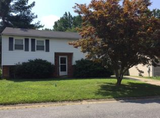 14 Gogh Cir, Newark, DE 19702