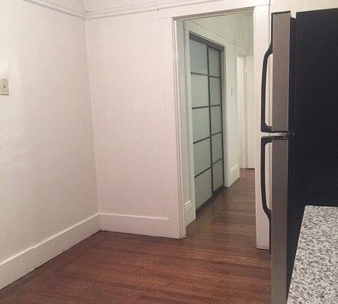 5th image of 1959 Oak St APT 1