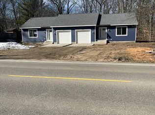 17653 148th Ave, Spring Lake, MI 49456