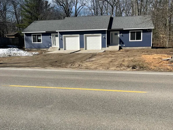 17653 148th Ave, Spring Lake, MI 49456