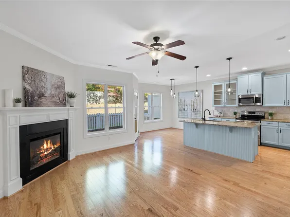 2116 Scarlet Maple Dr, Raleigh, NC 27606