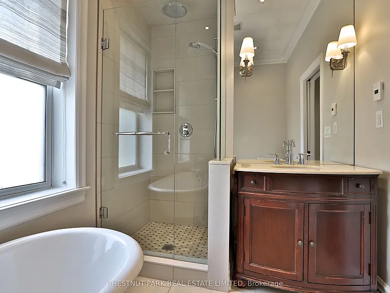 29 Draper St — Photo 8