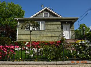 707 Elmont Rd, Elmont, NY 11003