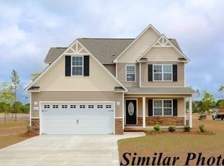 318 Basil Ct, Hubert, NC 28539