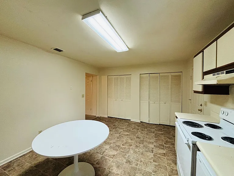 208 Pheasant Run Dr — Photo 7