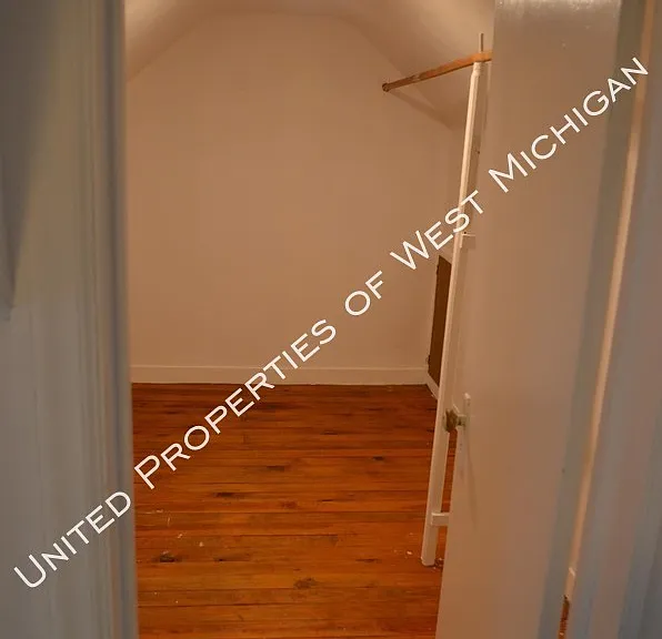 1125 Hoyt St SE — Photo 14