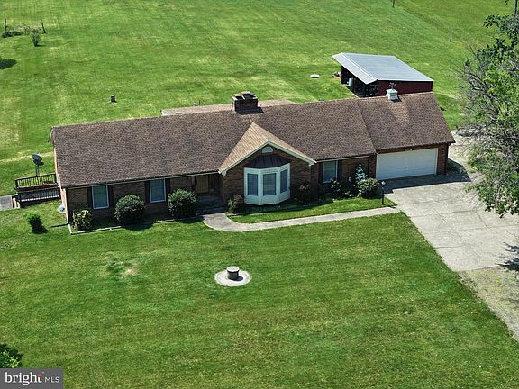 3rd image of 9001 Asdee Ln
