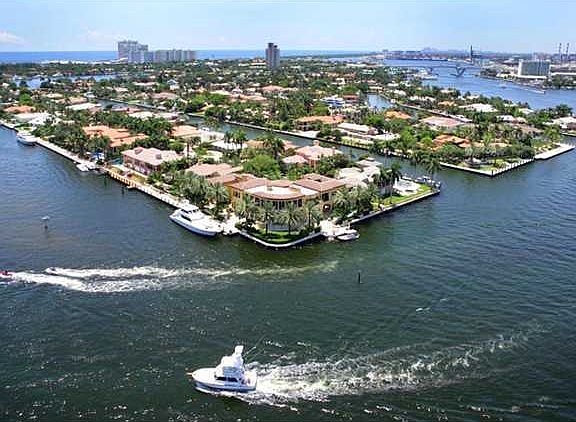 2nd image of 12 Isla Bahia Dr