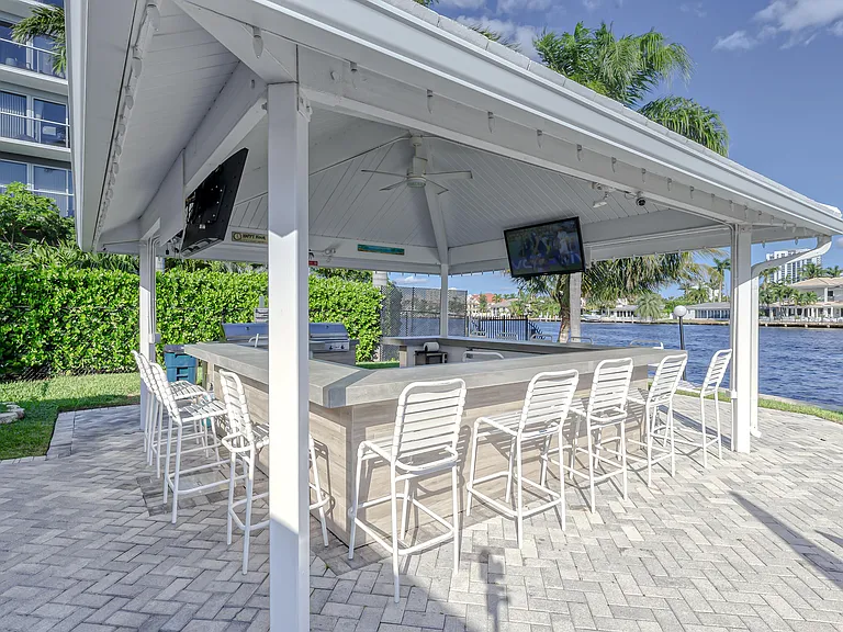 6299 Bay Club Dr #3 — Photo 34