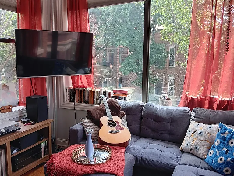 2610 W Iowa St #2F — Photo 1