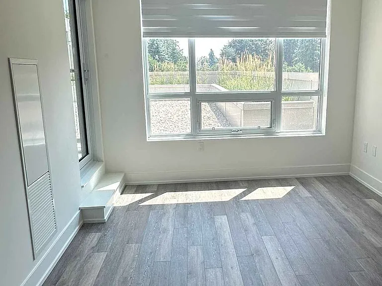 2075 King Rd #202 — Photo 3