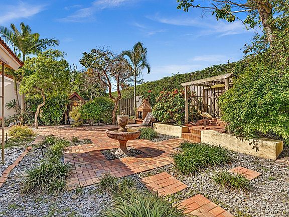3rd image of 1590 NW 22 Avenue