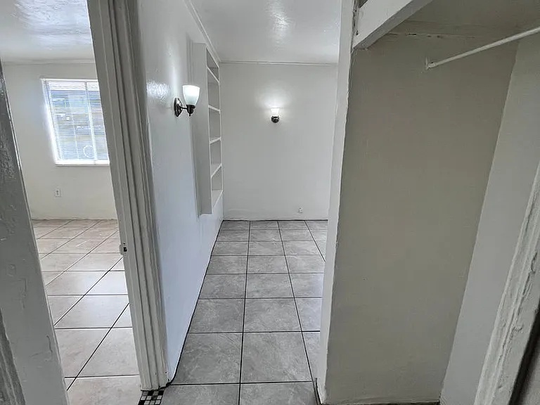 419-423 E 32nd St — Photo 5