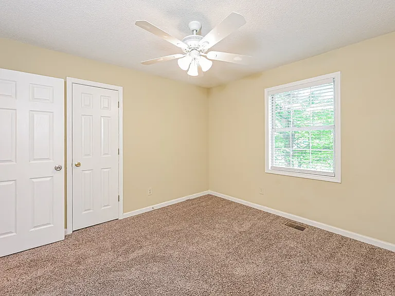 1610 Summit Rdg — Photo 14
