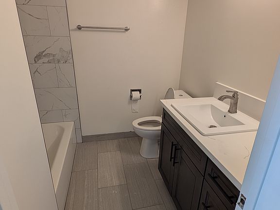 2nd image of 334 N Berendo St #305