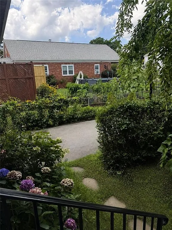 2 bed, 1.0 bath, 829 sqft, $2,800 — Photo 4
