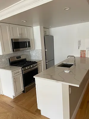 Rented by UES Management | media 2