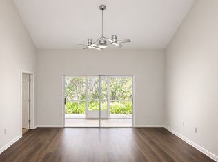 3549 Kings Rd APT 101, Palm Harbor, FL 34685