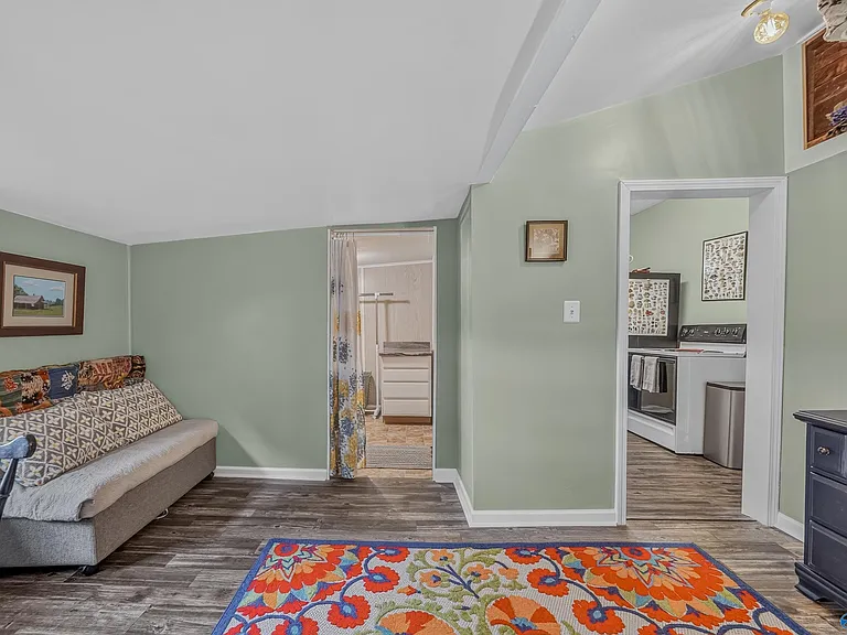 1231 Oshaughnessy Ave NE — Photo 20