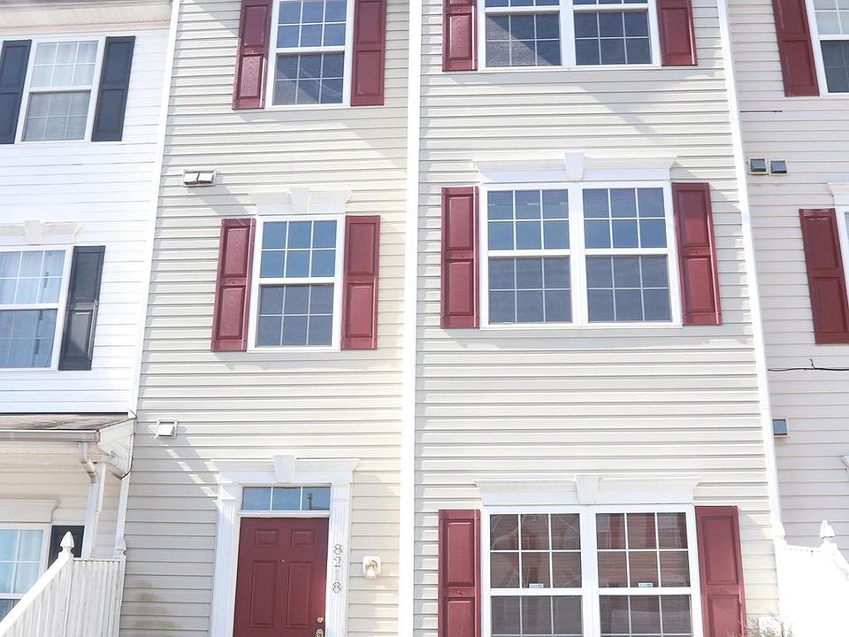 1st image of 8218 Barrington Ct #21
