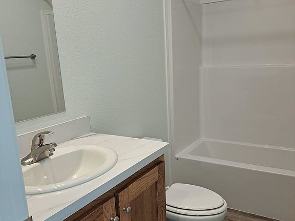 2nd image of 93654 Chesley Ln