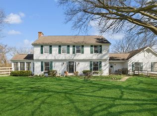 223 Deepwood Ct, Barrington, IL 60010