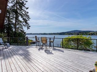 6510 Thornett Rd, Capital, BC V9Z 1A5