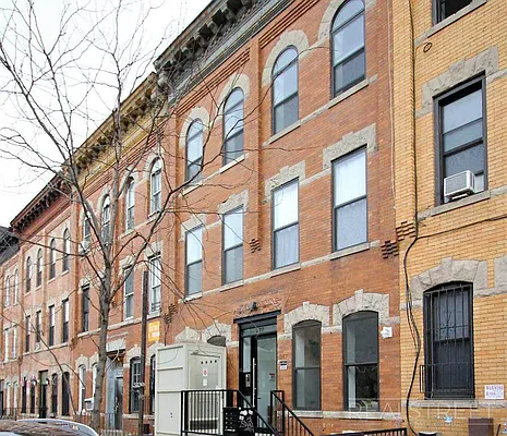 Rented by Real Street Inc | media 15