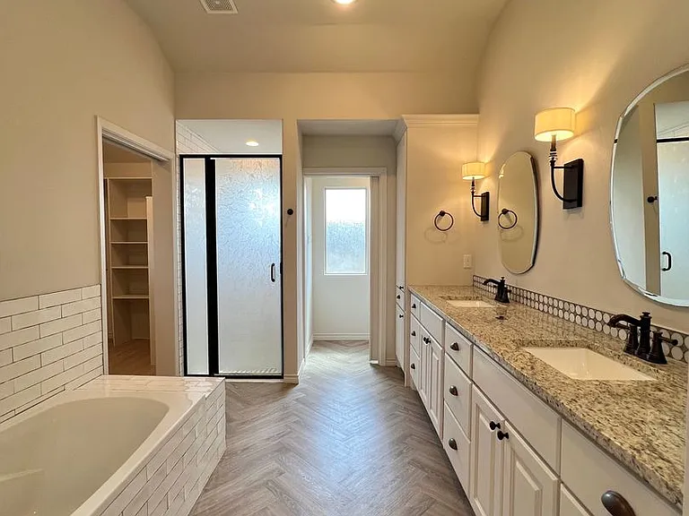 12308 Kenosha Ave — Photo 16