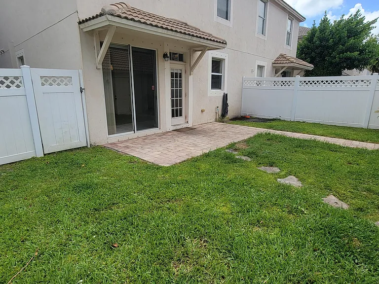 8033 Murano Cir — Photo 1