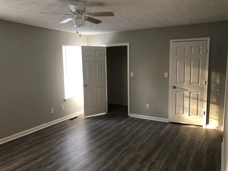 992 Vintage Pointe Dr — Photo 14