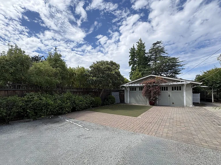 2350 Alameda De Las Pulgas — Photo 30