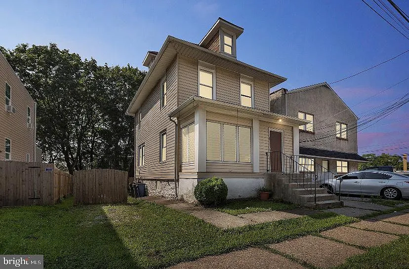 107 Egerton Ave photo 1