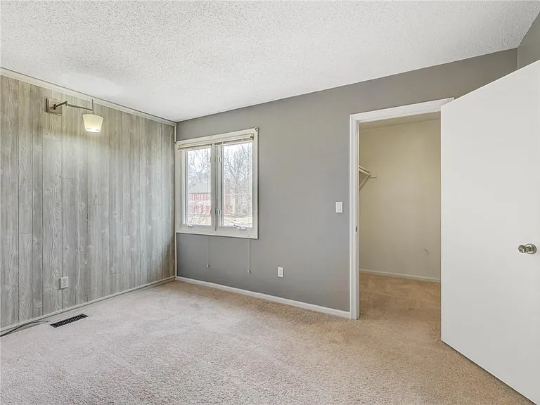 11411 Nieman Rd — Photo 27