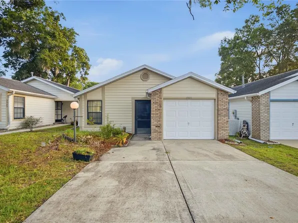 3925 NE 22nd St, Ocala, FL 34470